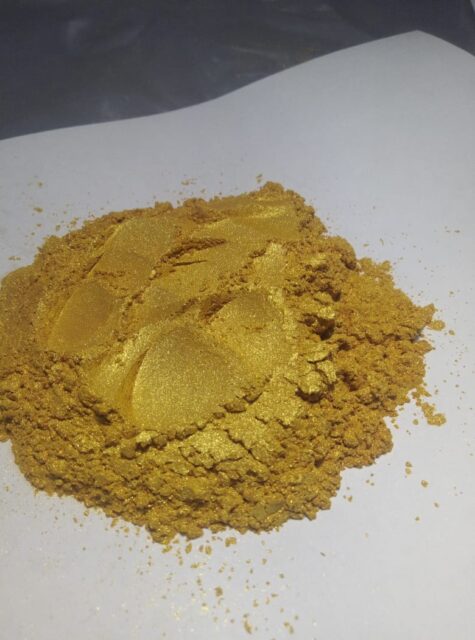 Metallic pigments Gold